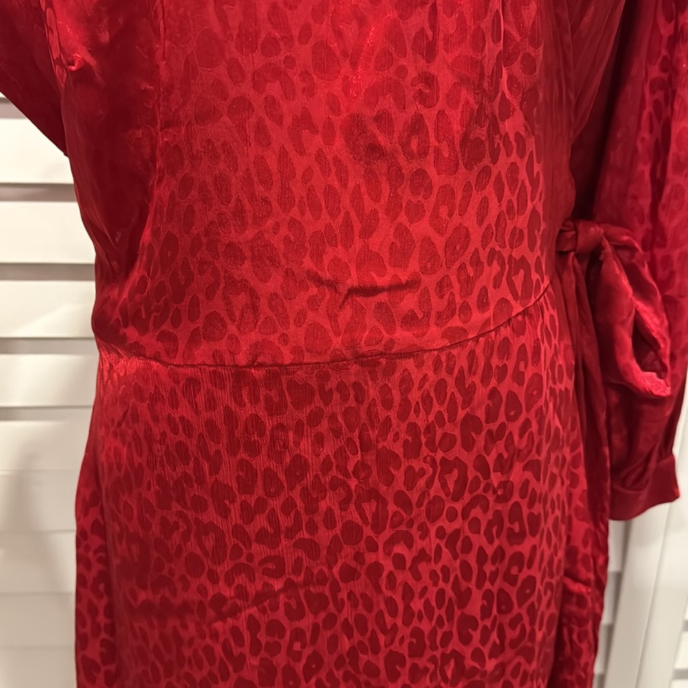 MICHAEL Michael Kors NWT Subtle Cheetah Print Wrapped V-Neck Midi Red Dress - Picture 10 of 13